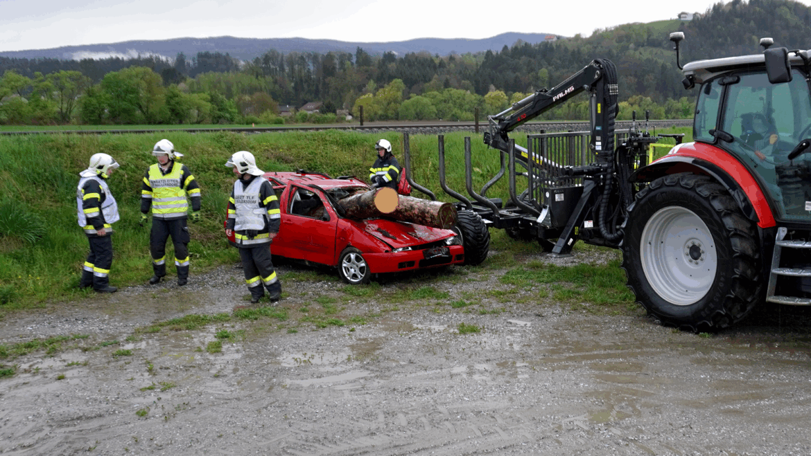 SCHWERER FORSTUNFALL