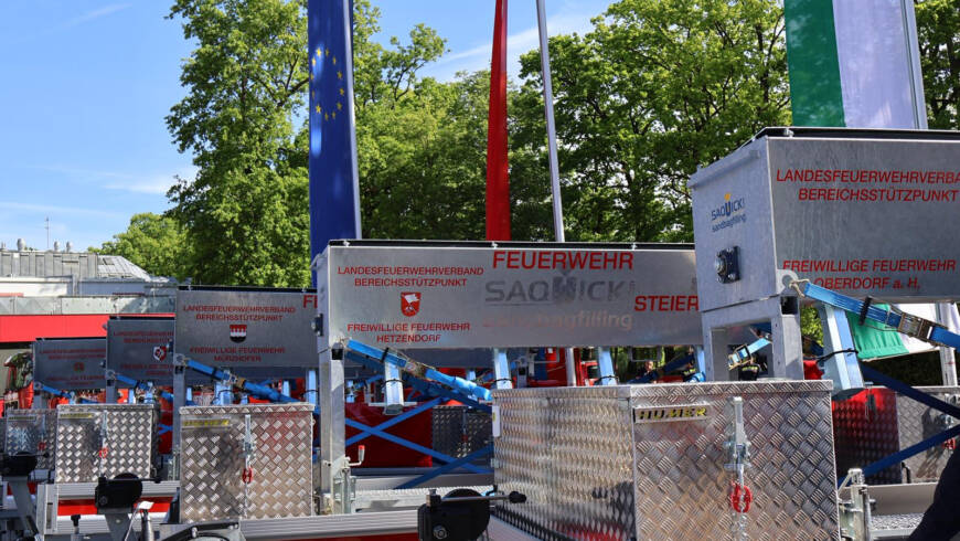 KHD AUSRÜSTUNG AN FEUERWEHREN